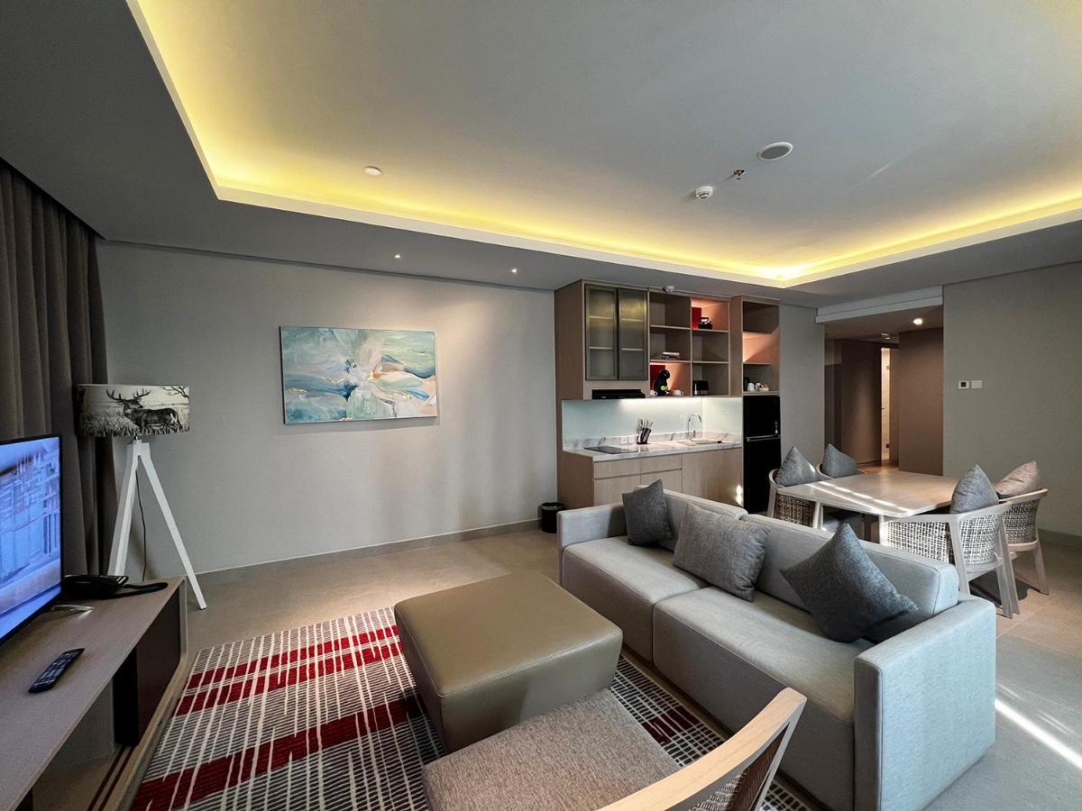 Ra Suites Simatupang Jakarta Ngoại thất bức ảnh