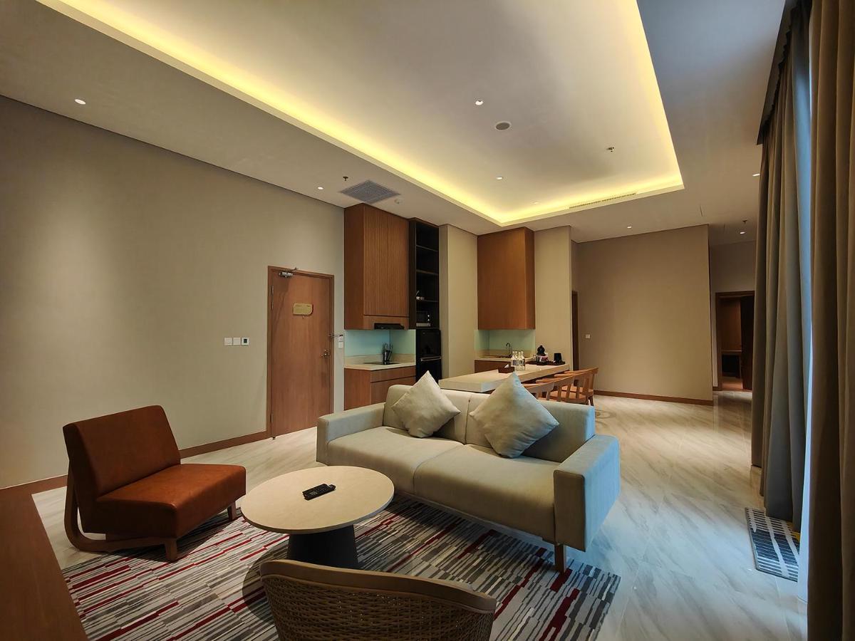Ra Suites Simatupang Jakarta Ngoại thất bức ảnh