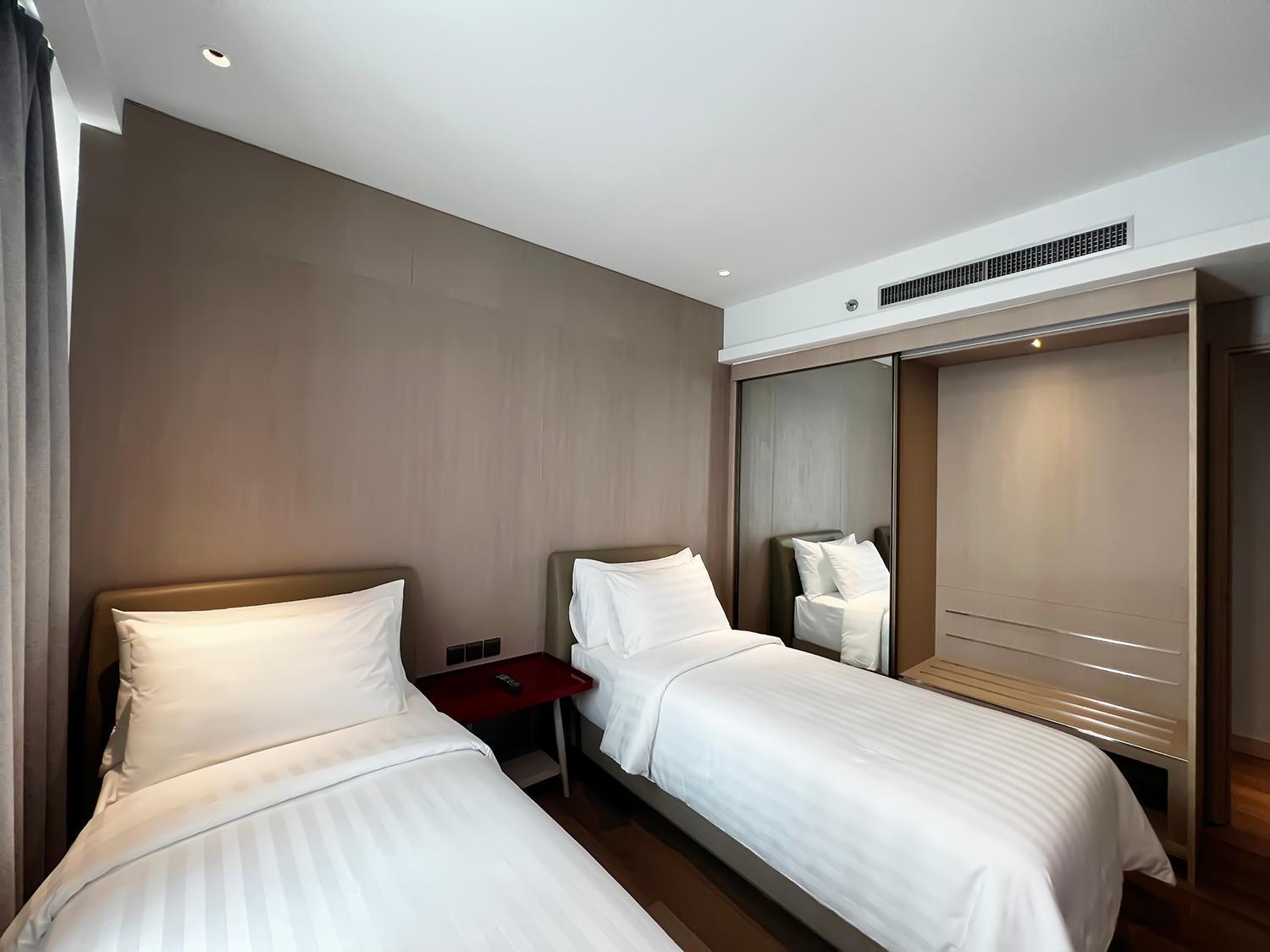 Ra Suites Simatupang Jakarta Phòng bức ảnh