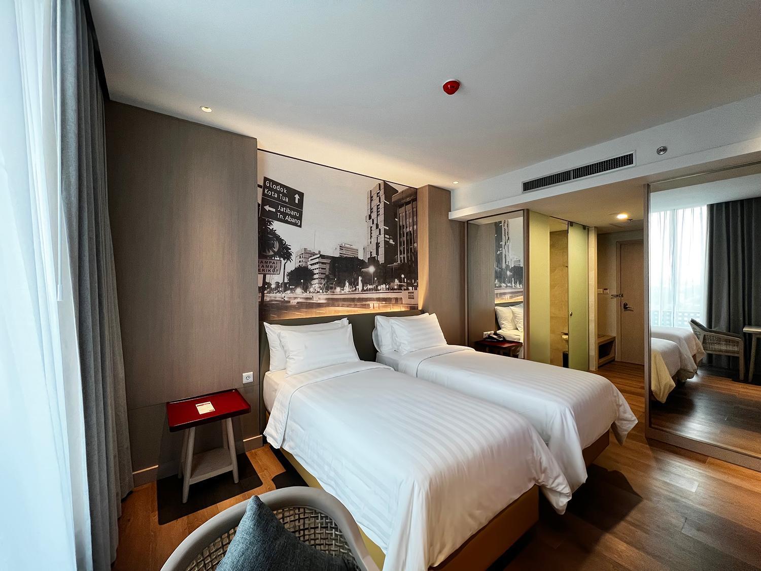 Ra Suites Simatupang Jakarta Phòng bức ảnh